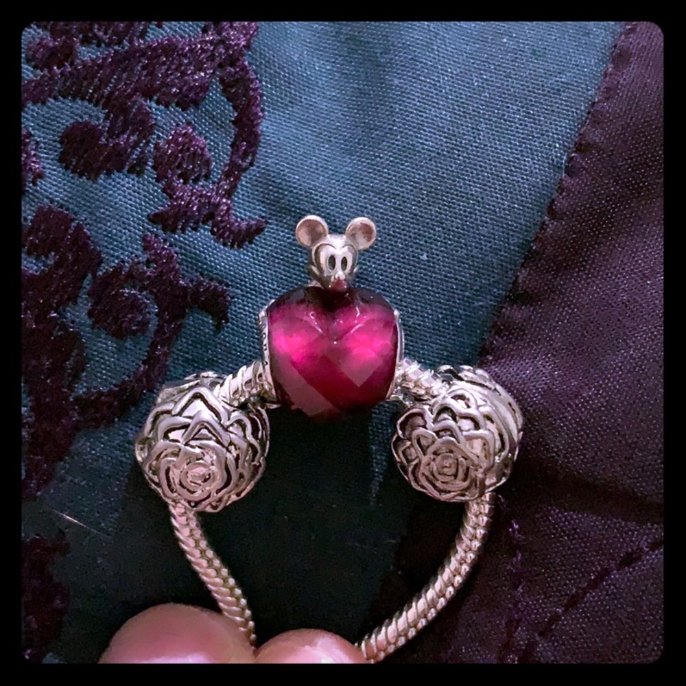 ❤️🌹Pandora Retired Rose Clips♥️ 🌹only the clips